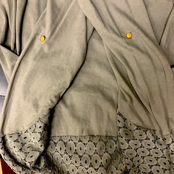 Olive Green Semi-Casual Top -M/M - Picture 5 of 5